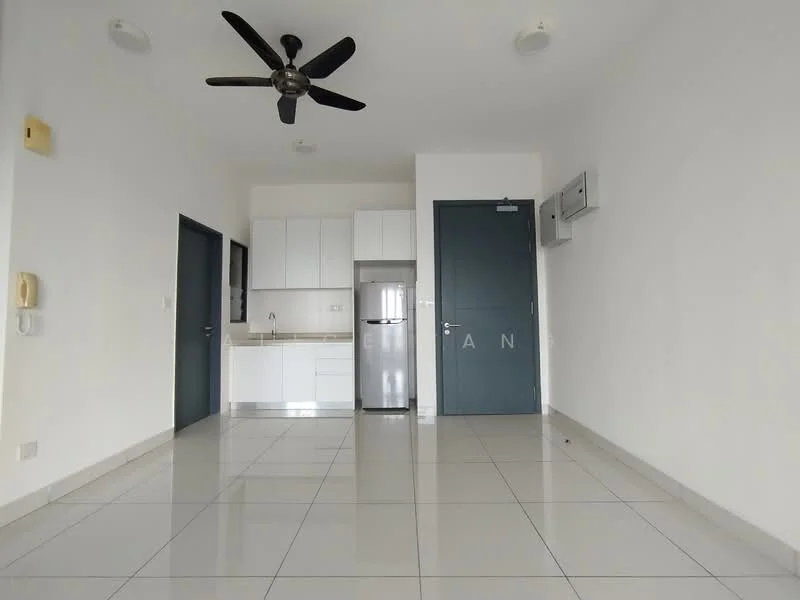 Living features: white painted walls, glossy ceramic tile flooring, 5-blade ceiling fan, recessed downlights, kitchenette with white cabinetry, stainless-steel fridge, single-bowl stainless-steel sink, chrome pull-down faucet, countertop with backsplash, wall-mounted air conditioning unit, door with blue finish, open layout; style: modern.