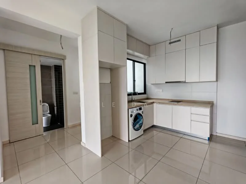 Kitchen features: white cabinetry, stainless-steel sink, built-in oven, 4-burner gas hob, washing machine, countertop with light wood finish, tile backsplash, floor-to-ceiling window, ceramic tile flooring, recessed downlights; style: modern. Bathroom features: one-piece toilet, tile cladding, glass shower enclosure, vanity with sink, mirror, ceramic tile flooring; style: modern.