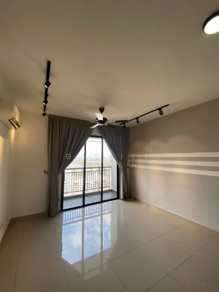 Living features: sliding glass door, floor-to-ceiling windows, grey painted walls, white ceiling, 5-blade ceiling fan with light, recessed LED downlights, ceramic tile flooring, curtains, track lighting; style: modern; view: city.