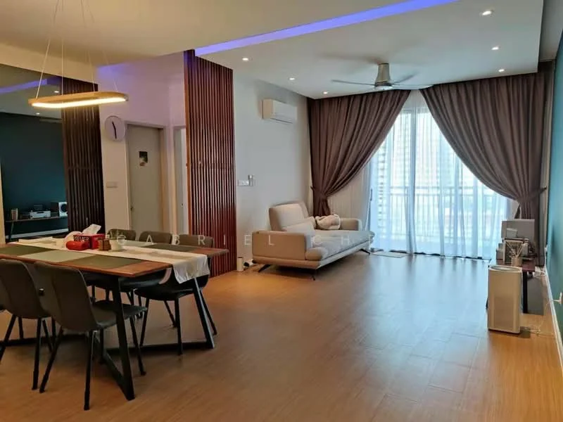Living features: light wood laminate flooring, beige fabric sofa, ceiling fan, recessed LED downlights, floor-to-ceiling windows, sheer curtains, wall-mounted air conditioning unit, decorative wall paneling, dining table with four chairs, open layout, neutral wall color; style: modern; view: city.