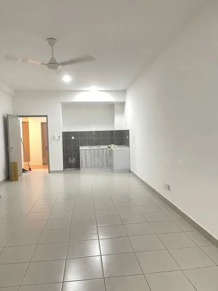 Room features: white painted walls, grey tiled backsplash, white cabinetry, single-bowl stainless-steel sink, freestanding fridge, ceiling fan, tile flooring, recessed lighting; style: modern.