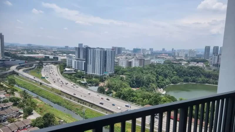 Room view: city.