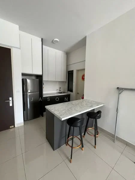 Kitchen features: white shaker cabinets, grey countertop, stainless-steel fridge, built-in oven, 4-burner gas hob, single-bowl stainless-steel sink, chrome pull-down faucet, tile flooring, recessed downlights, bar stools, open shelving, wall-mounted storage rack; style: modern.