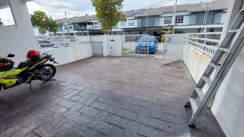 Exterior type: linked terrace house; features: stamped concrete flooring, open-air parking area, white painted fence, metal gate, mature trees, adjacent houses in background, driveway with interlocking pavers; style: modern.