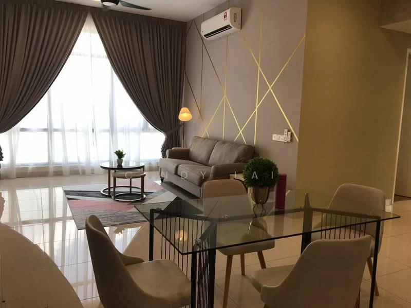 Living features: 3-seater fabric sofa in beige, glass coffee table, area rug with geometric pattern, floor-to-ceiling windows, sheer curtains, wall-mounted split AC, pendant lamp, decorative plant in ceramic pot, recessed downlights, cream painted walls, glossy tile flooring; style: modern.