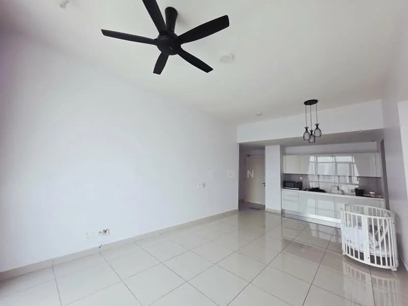 Living features: white painted walls, polished tile flooring, 5-blade ceiling fan with light, recessed downlights, open kitchen layout, kitchen island, bar stools, large windows for natural light; style: modern.