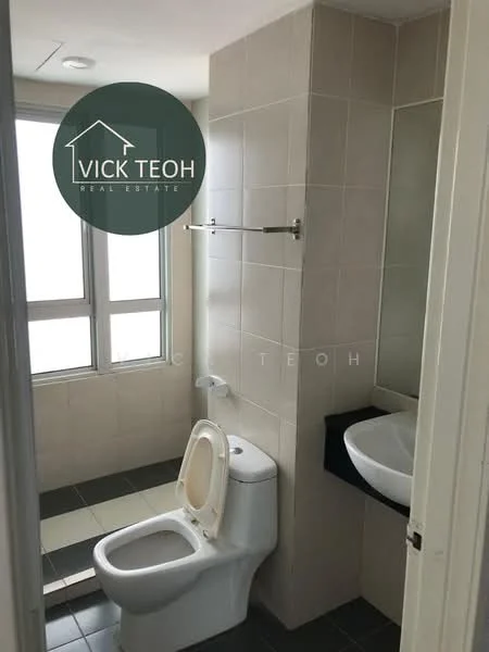 Bathroom features: white ceramic toilet, wall-mounted sink, chrome faucet, grey tile flooring, light beige wall tiles, large window for natural light, towel rack, black countertop; style: modern.
