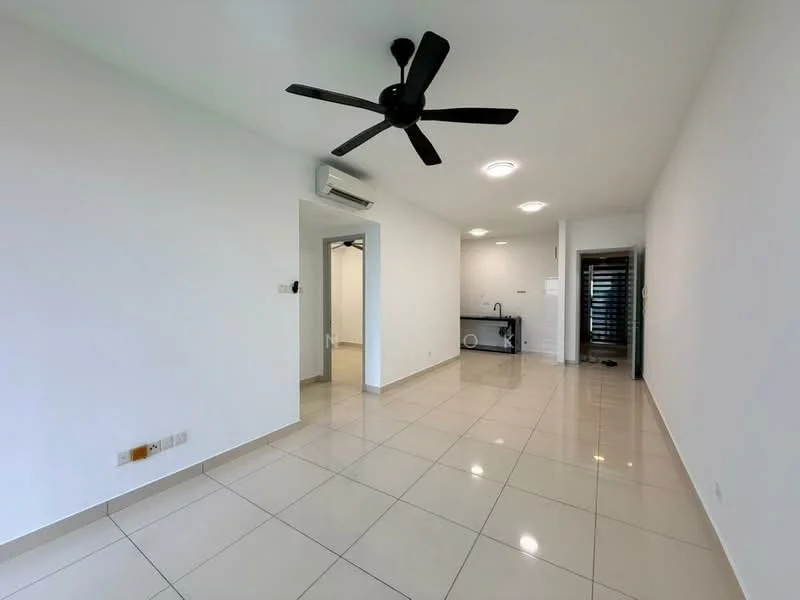 Living features: white painted walls, glossy ceramic tile flooring, 5-blade ceiling fan with light, recessed downlights, wall-mounted air conditioning unit, open layout, large windows, neutral color scheme; style: modern. Room features: white painted walls, glossy ceramic tile flooring, recessed downlights.