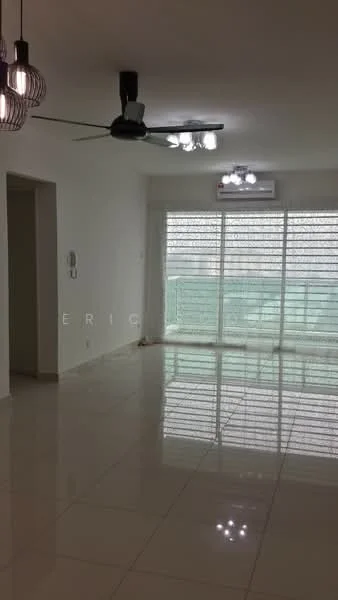 Living features: white painted walls, polished ceramic tile flooring, 5-blade ceiling fan with light, recessed downlights, floor-to-ceiling windows, sliding glass door, sheer curtains, air conditioning unit; style: modern.