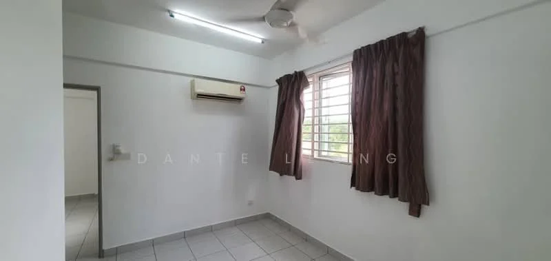 Room features: white painted walls, tile flooring, 1 wall-mounted split AC, 5-blade ceiling fan, window with metal grille, curtains in brown, LED ceiling lights.