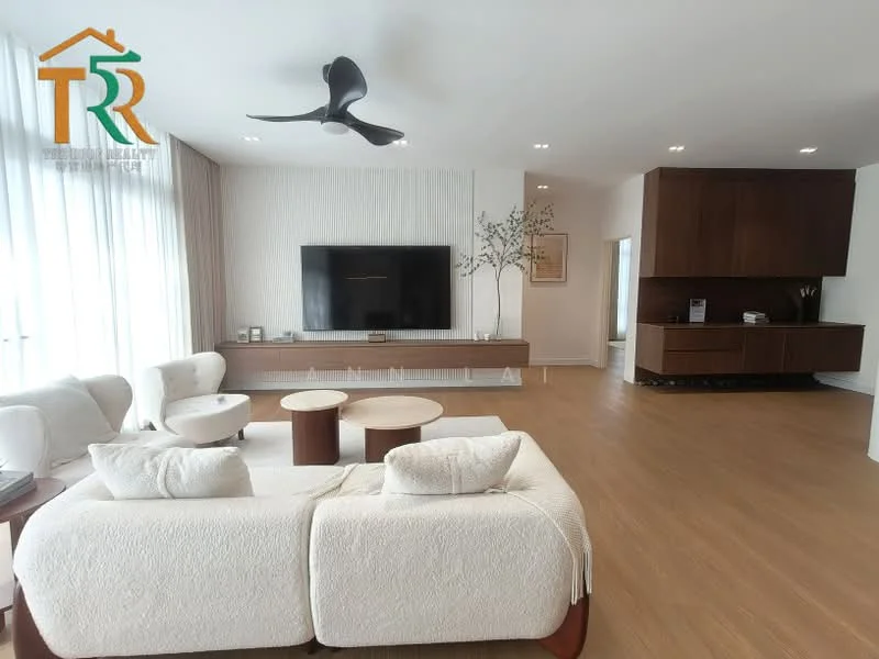 Living features: 3-seater fabric sofa in white, coffee table with round top, TV console with wall-mounted TV, wooden cabinetry, light wood flooring, ceiling fan with light, decorative plant in vase, wall-mounted artwork, recessed downlights; style: modern.