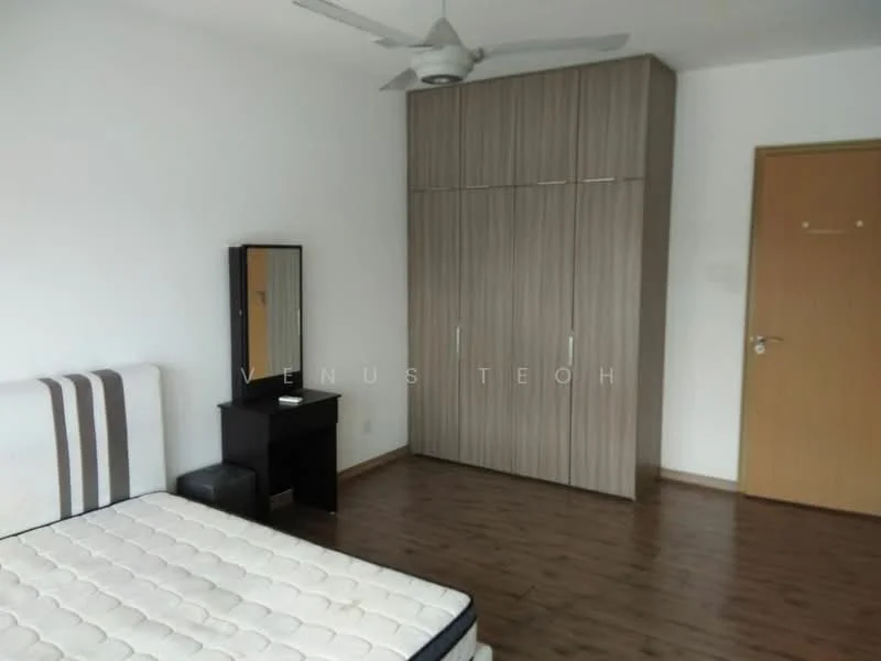 Bedroom features: queen-size bed, upholstered headboard, wooden flooring, built-in wardrobe with sliding doors, mirror on dresser, ceiling fan, white painted walls, window with natural light; style: modern.