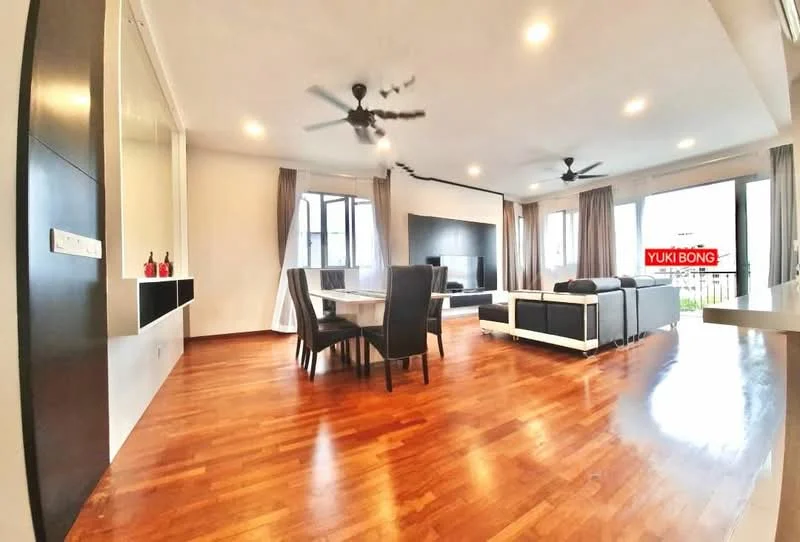 Living features: dark wood flooring, white painted walls, ceiling fan with light, sofa in black leather, coffee table, TV console, wall-mounted TV, dining table for 6, floor-to-ceiling windows, curtains, decorative vases on shelf; style: modern; view: city.