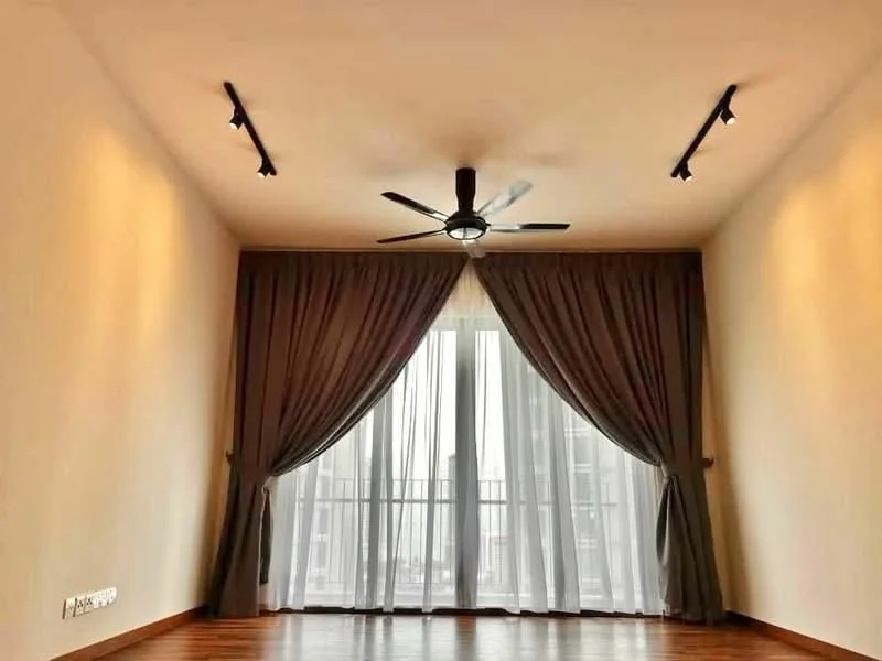 Living features: wooden flooring, 5-blade ceiling fan with light, floor-to-ceiling windows, sheer curtains, dark grey curtains, recessed downlights, neutral painted walls; style: modern.