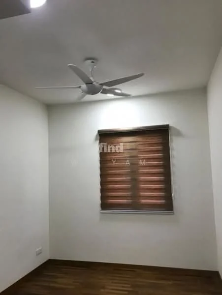 Room features: white painted walls, wooden flooring, 5-blade ceiling fan, window with wooden blinds.