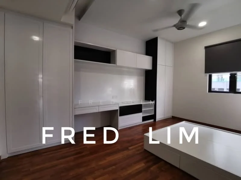 Bedroom features: wooden flooring, white painted walls, built-in wardrobe with sliding doors, study desk with shelving, ceiling fan, window with roller blinds, queen-size bed base, wall-mounted TV console; style: modern.