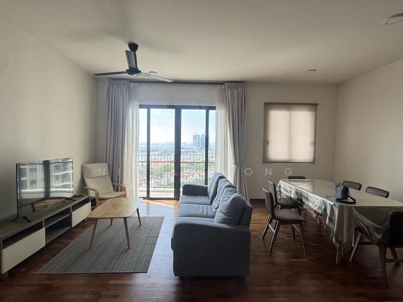 Living features: 3-seater fabric sofa in grey, coffee table, TV console, wall-mounted TV, area rug, floor-to-ceiling windows, curtains, ceiling fan, wooden flooring, dining table with chairs, view of city skyline; style: modern; view: city.
