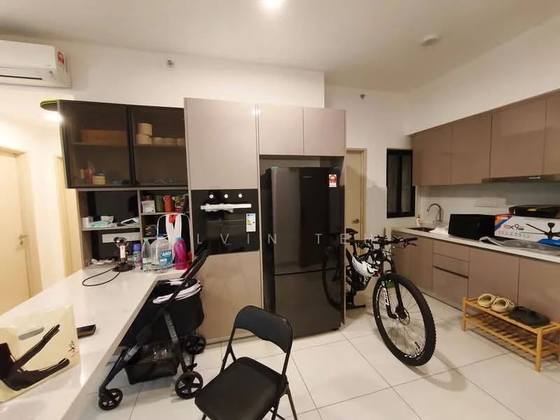 Kitchen features: white quartz countertop, grey flat-panel cabinets, black stainless-steel fridge, built-in microwave, ceramic tile flooring, wall-mounted split AC, kitchen island with seating, open shelving, stainless-steel sink, black faucet, recessed downlights; style: modern.