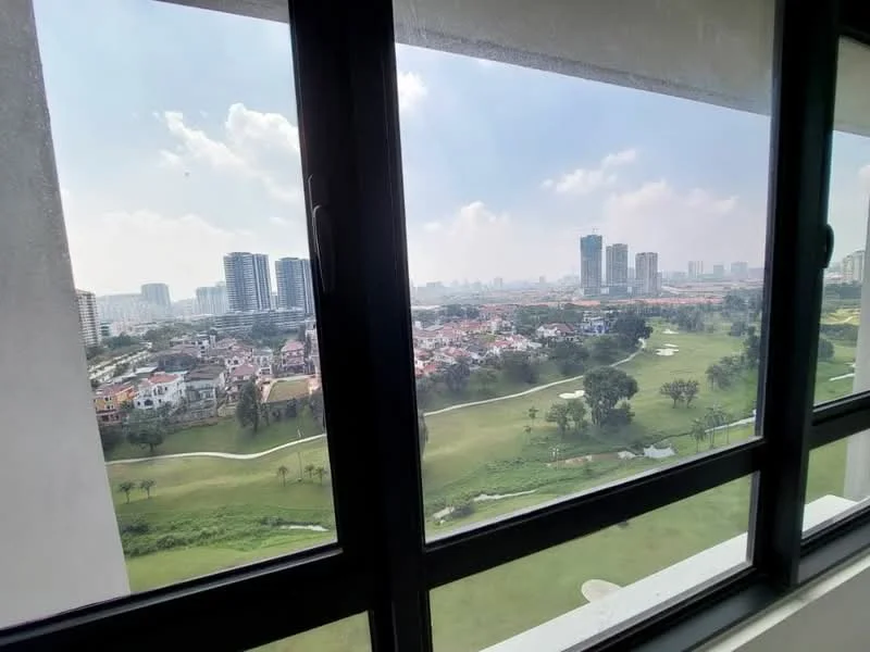 Room features: floor-to-ceiling windows, view of golf course, view of city skyline, natural light, modern window frame, clear glass, window ledge; view: golf course.