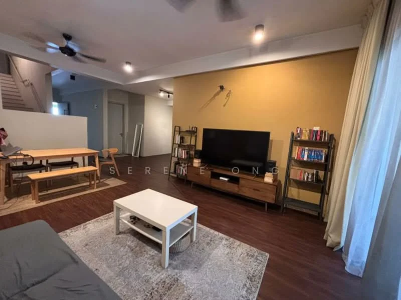 Living features: 3-seater fabric sofa in grey, coffee table, TV console, wall-mounted TV, area rug with geometric pattern, wooden shelving unit, ceiling fan, recessed downlights, light brown accent wall, laminate flooring, curtains, dining table with chairs; style: modern.