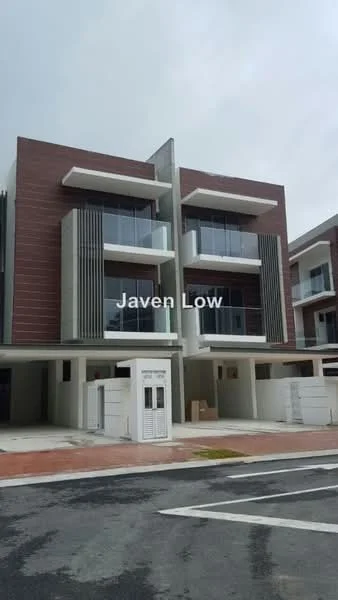 Exterior type: linked terrace house; features: red brick facade, glass balcony railings, horizontal and vertical fins, flat roof, two-storey structure, manicured driveway, paved parking area, covered car porch, modern architectural design; style: modern.