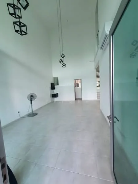 Living features: high ceiling, white painted walls, large floor tiles, ceiling fan, hanging pendant lights, glass door, air conditioning unit, open layout, natural light from large windows; style: modern.