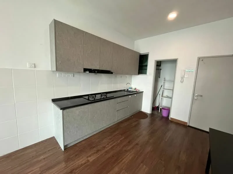 Kitchen features: grey laminate cabinetry, black granite countertop, double-burner gas hob, stainless-steel sink, chrome pull-down faucet, white tiled backsplash, wooden flooring, open shelving, built-in cabinets, recessed downlights; style: modern.