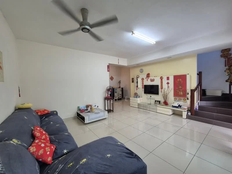 Living features: 3-seater fabric sofa in blue, ceiling fan, wall-mounted TV, TV console, white tiled flooring, decorative wall art, light-colored painted walls, coffee table, area rug, decorative items on shelves; style: modern.