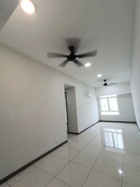Room features: white painted walls, glossy ceramic tile flooring, 2 ceiling fans, 1 wall-mounted split AC, floor-to-ceiling window, natural light from window, neutral color scheme, recessed lighting; style: modern.