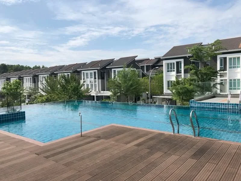 Exterior type: linked terrace house; features: infinity pool, pool deck with wooden flooring, surrounded by greenery, two-storey linked terrace houses, manicured landscaping, modern architectural design; style: modern.