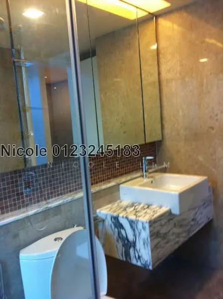 Bathroom features: floating vanity with marble countertop, single-bowl sink, chrome basin mixer faucet, wall-mounted mirror, toilet, tile cladding on walls, mosaic tile backsplash, glass shower enclosure, showerhead, recessed lighting, neutral color scheme, modern design; style: modern.