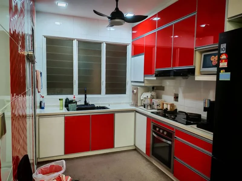 Kitchen features: red and white cabinetry, black countertop, stainless-steel sink, chrome pull-down faucet, built-in oven, freestanding range oven, microwave, refrigerator, 5-blade ceiling fan with light, tile backsplash, window with multiple panes, laminate flooring, kitchen appliances on countertop; style: modern.