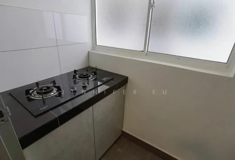 Kitchen features: black granite countertop, two-burner gas hob, white tiled backsplash, grey cabinetry, window with frosted glass, tile flooring, wall-mounted cabinets, under-cabinet lighting; style: modern.