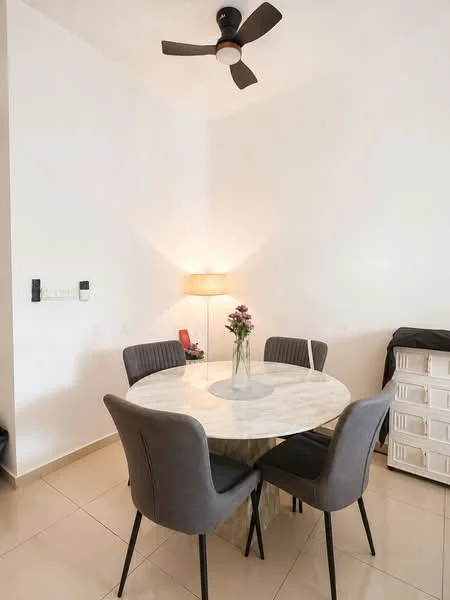 Dining features: round dining table with marble top, 4 upholstered dining chairs in grey, 5-blade ceiling fan, floor-to-ceiling white painted walls, tile flooring, table lamp with shade, decorative vase with flowers; style: modern.