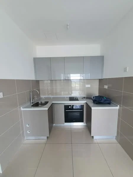Kitchen features: grey upper cabinets, beige lower cabinets, stainless-steel single-bowl sink, chrome pull-down faucet, built-in oven, ceramic tile backsplash, countertop with overhang, tile flooring, recessed ceiling light; style: modern.