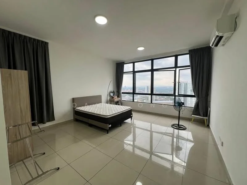 TriTower Residence @ Johor Bahru Sentral, Johor Bahru — view 1 of 5 in TriTower Residence @ Johor Bahru Sentral — for Sale