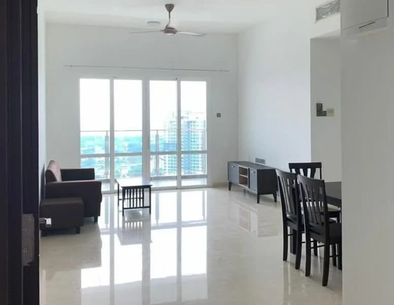Living features: 3-seater fabric sofa in brown, coffee table, TV console, wall-mounted TV, floor-to-ceiling windows, marble flooring, ceiling fan, dining table with 4 chairs, open layout, natural light, city view; style: modern; view: city.