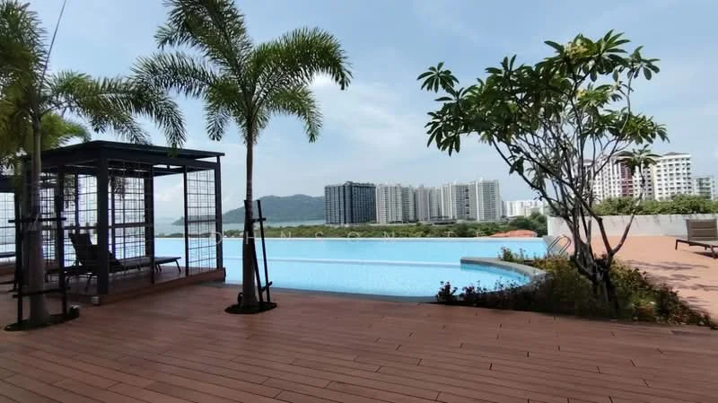 Exterior type: swimming pool deck; features: infinity pool, pool deck with loungers, tropical landscaping, palm trees, manicured lawn, view of city skyline, wooden decking, covered seating area with pergola; style: modern.