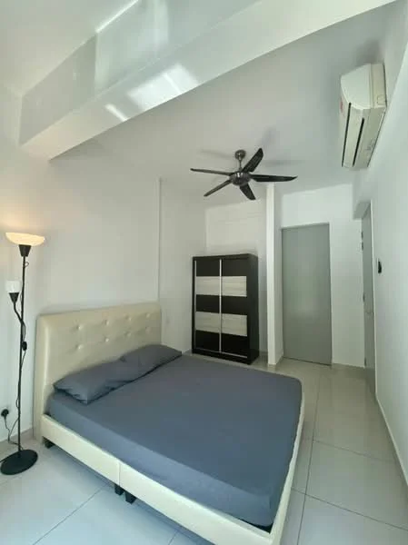 Bedroom features: queen-size bed with upholstered headboard, grey bedding, white painted walls, white ceiling, 5-blade ceiling fan, wall-mounted air conditioning unit, sliding door wardrobe with black and white panels, floor tiles, lamp with black stand, window with no visible treatment; style: modern.