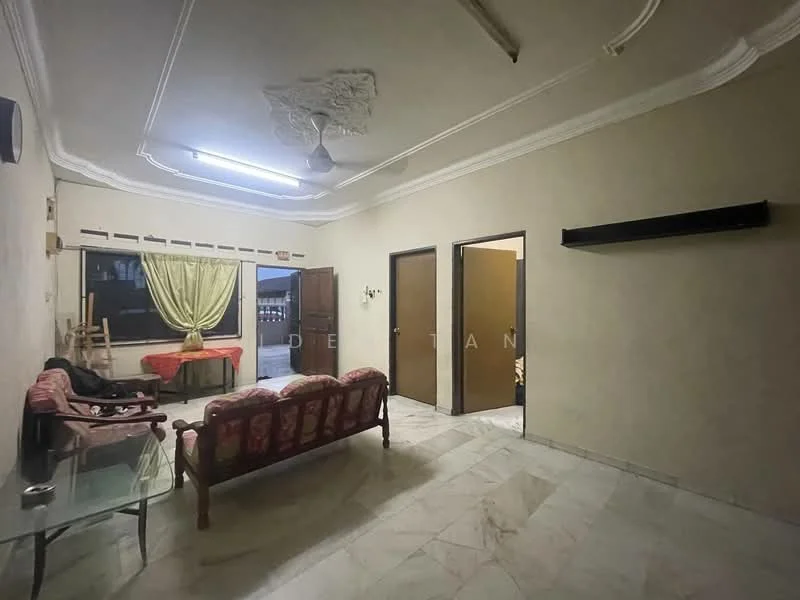 Living features: marble tile flooring, cream painted walls, tray ceiling with decorative plaster, 5-blade ceiling fan, large window with sheer curtains, sofa with floral upholstery, glass coffee table, wall-mounted shelf, doorway leading to other rooms; style: traditional.