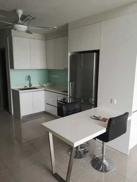 Kitchen features: white cabinetry, stainless-steel fridge, single-bowl stainless-steel sink, chrome pull-down faucet, white quartz countertop, light green backsplash, built-in oven, 4-burner gas hob, bar stools, pendant light, ceiling fan, tile flooring, open layout; style: modern.