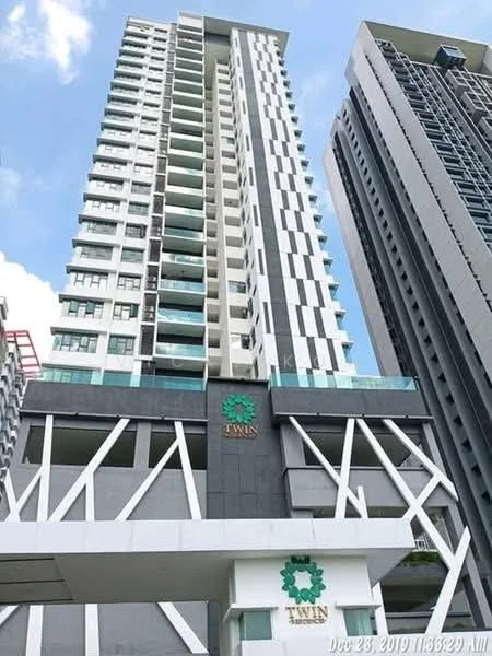 Exterior type: high-rise condominium; features: glass curtain wall, white painted facade, exposed concrete facade, recessed balconies, vertical fins, feature lighting at night; style: modern.