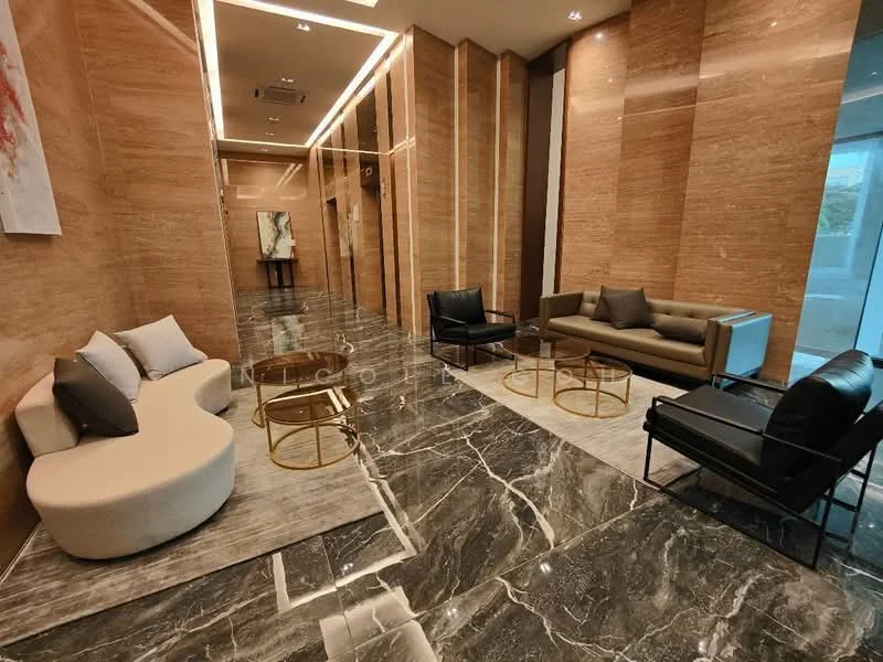 Living features: marble flooring, wood panelled walls, recessed downlights, 2-seater fabric sofa in beige, 3-seater leather sofa in black, 2 accent chairs in black, round glass coffee table with gold base, round glass side tables with gold base, decorative artwork on wall, area rug with geometric pattern, large windows with natural light; style: modern.