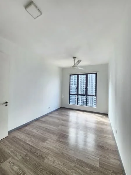 Room features: white painted walls, laminate flooring, 5-blade ceiling fan, floor-to-ceiling windows, natural light from windows, neutral color scheme, no visible furniture, minimalist design; style: modern; view: city.