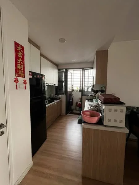 Kitchen features: white cabinetry, black refrigerator, stainless-steel sink, chrome faucet, countertop with breakfast bar, wooden flooring, window with horizontal slats, built-in microwave, kitchen island, pink basin, kitchen utensils visible; style: modern.