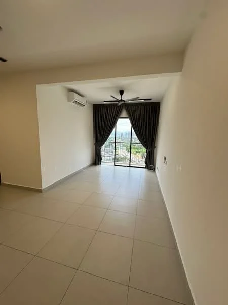 Living features: floor-to-ceiling windows, sliding glass door, curtains in dark fabric, 5-blade ceiling fan, light-colored walls, tile flooring, air conditioning unit, city view; style: modern; view: city.