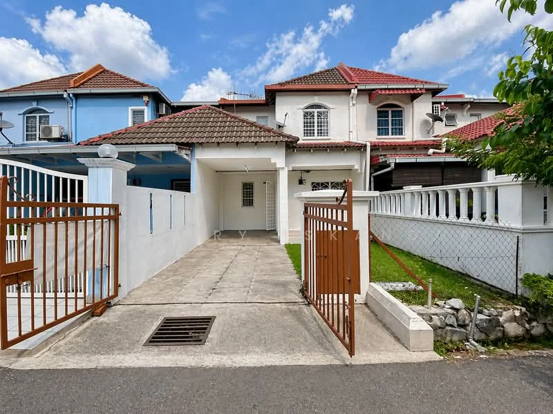 Exterior type: semi-detached house; features: white painted facade, red tiled roof, driveway with concrete surface, metal gate, fenced yard, landscaped garden, mature trees, air conditioning units visible on facade; style: modern.