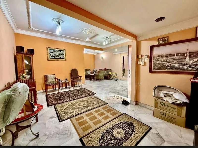 Living features: cream painted walls, marble flooring, tray ceiling with decorative moulding, recessed downlights, 2-seater fabric sofa, wooden armchair, wooden coffee table, area rug with geometric pattern, decorative wall art, framed photograph, 2 decorative floor mats; style: traditional.