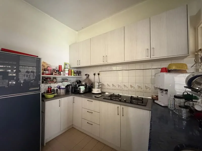 Kitchen features: light wood cabinetry, black granite countertop, double-bowl stainless-steel sink, chrome pull-down faucet, 4-burner gas hob, built-in oven, stainless-steel fridge, microwave, wall-mounted shelves, tile backsplash, ceramic tile flooring, window with sheer curtains; style: modern.