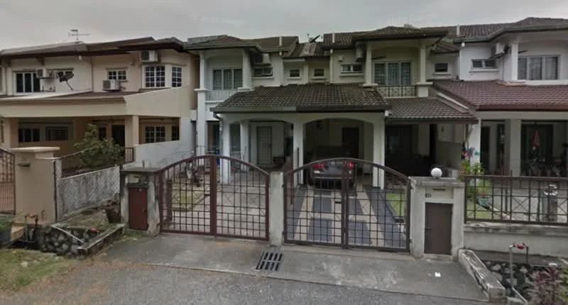 Exterior type: linked terrace house; features: double-volume car porch, gated entrance, paved driveway, two-storey structure, brown tiled roof, white painted facade, balconies on upper floor, visible air conditioning units, manicured front garden, fence surrounding property; style: modern.